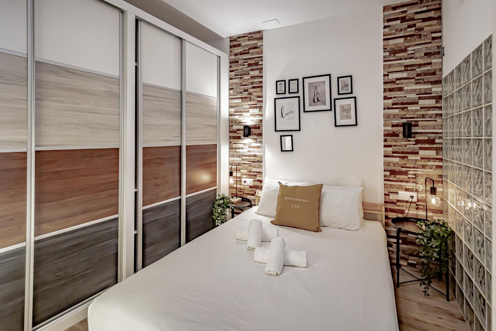 Apartamentos Franco Rodriguez Madrid Værelse billede